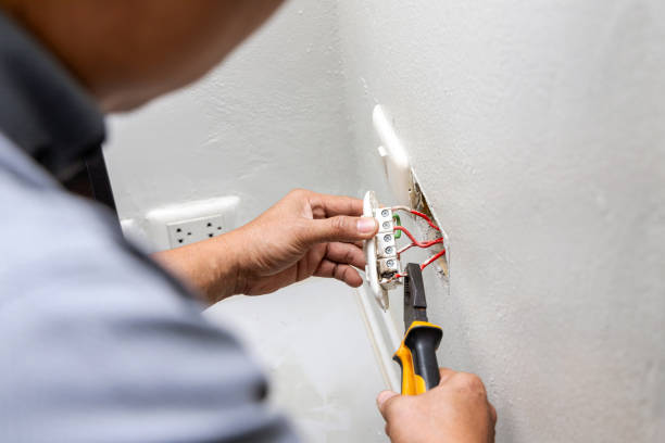Best Electrician Near Me  in Scotts Hill, TN